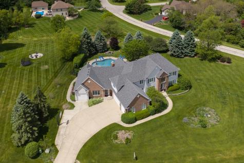 4N918 West Woods Drive St. Charles IL 60175