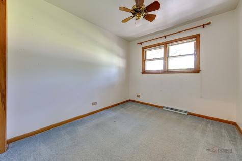 217 Dalton Avenue Mundelein IL 60060