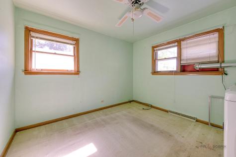 217 Dalton Avenue Mundelein IL 60060