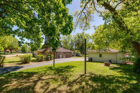 217 Dalton Avenue Mundelein IL 60060