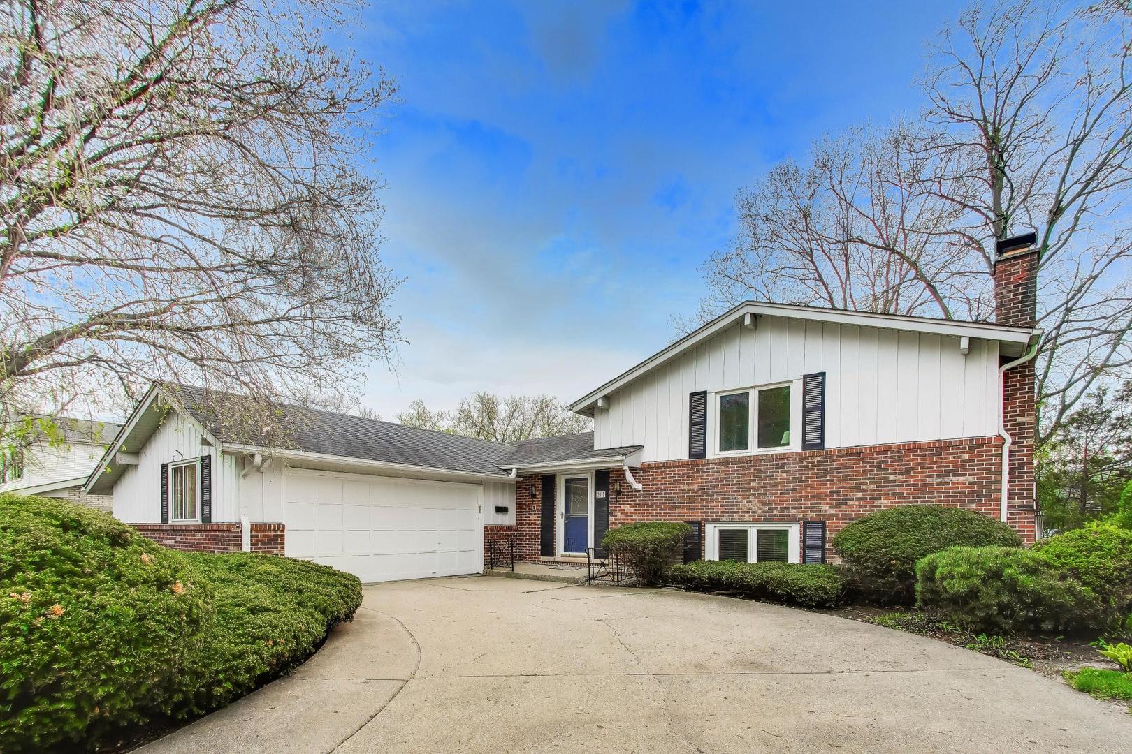 2412 Happy Hollow Road Glenview IL 60026