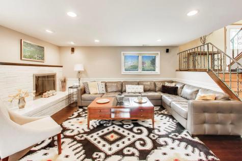 2412 Happy Hollow Road Glenview IL 60026