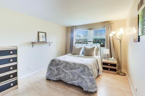 2412 Happy Hollow Road Glenview IL 60026