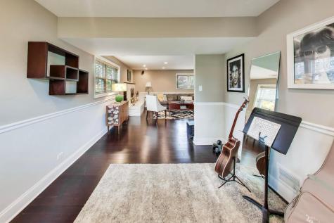 2412 Happy Hollow Road Glenview IL 60026