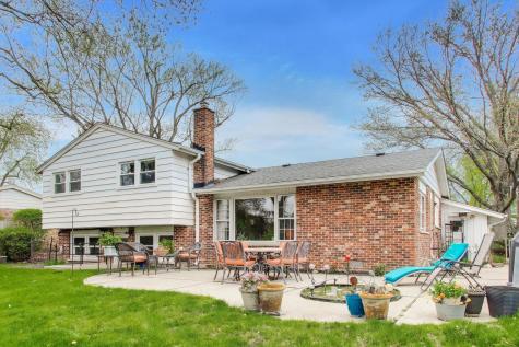 2412 Happy Hollow Road Glenview IL 60026