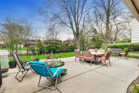2412 Happy Hollow Road Glenview IL 60026