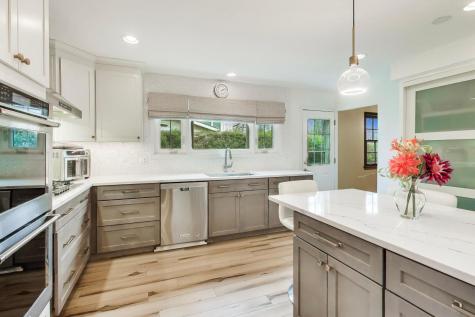 2412 Happy Hollow Road Glenview IL 60026