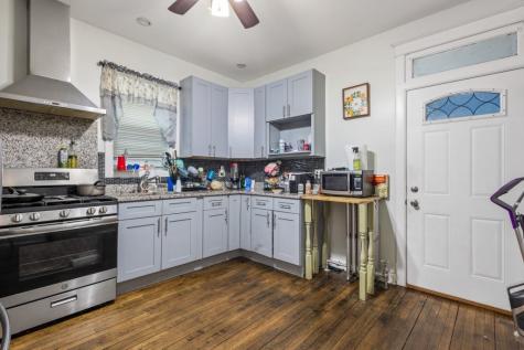 10408 South Avenue J Chicago IL 60617