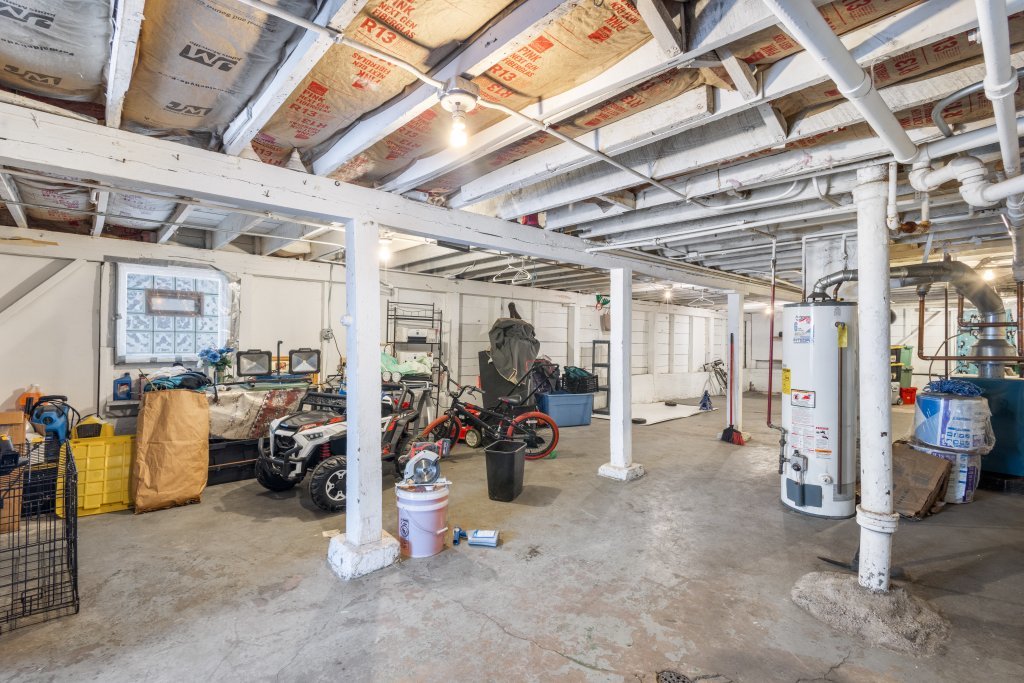 10408 South Avenue J Chicago IL 60617