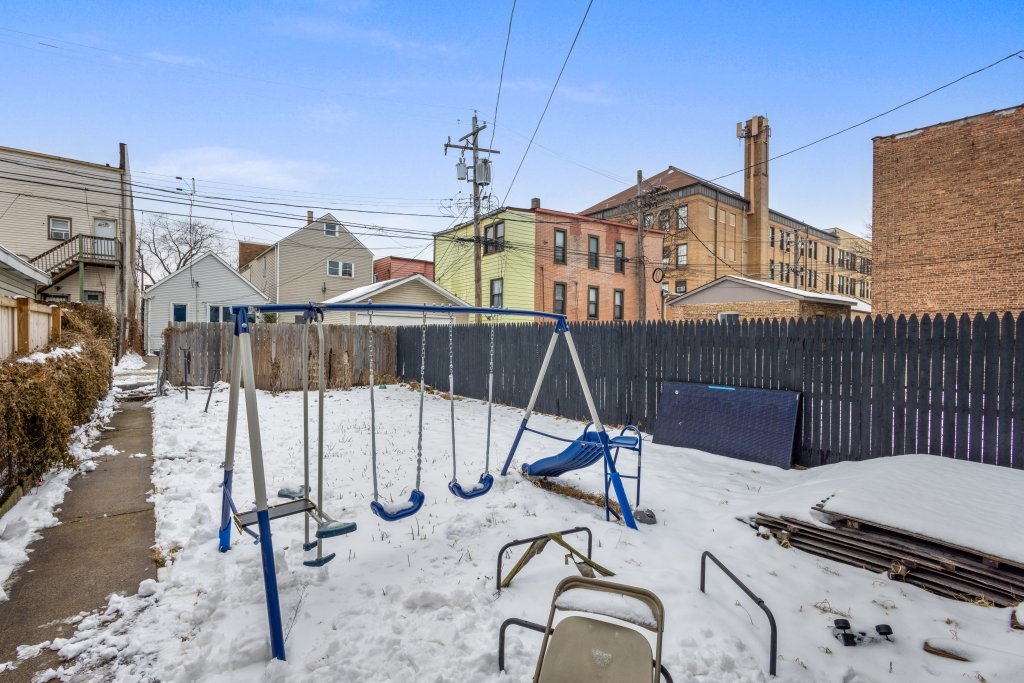 10408 South Avenue J Chicago IL 60617