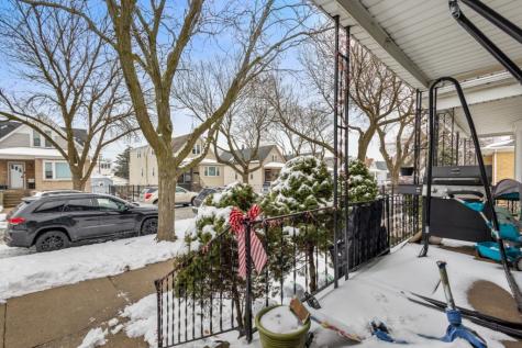 10408 South Avenue J Chicago IL 60617