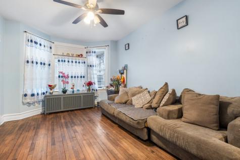10408 South Avenue J Chicago IL 60617