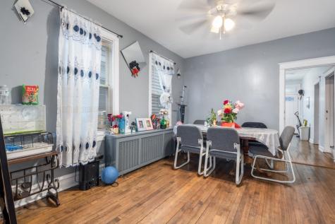 10408 South Avenue J Chicago IL 60617