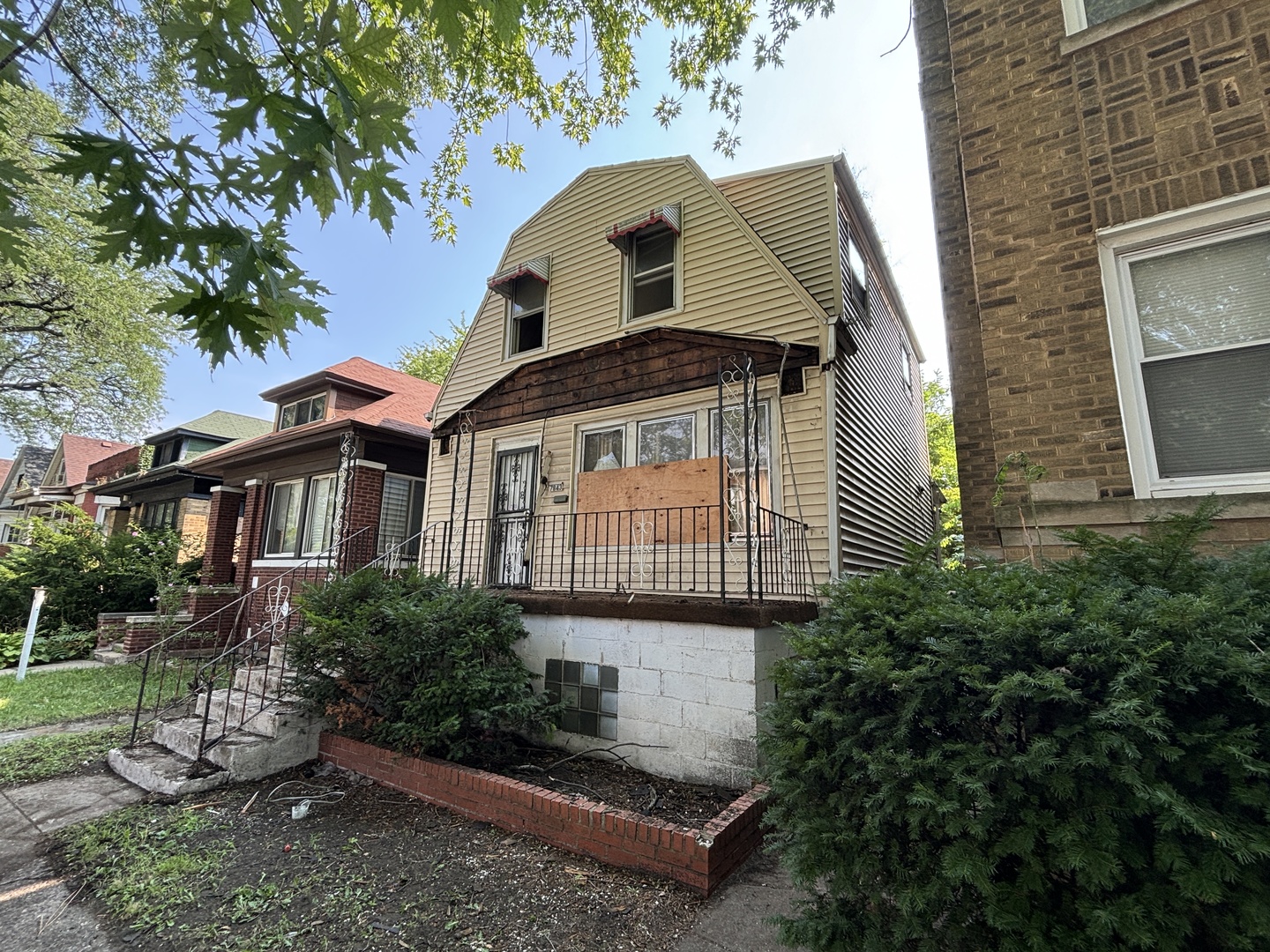 7843 South Langley Avenue Chicago IL 60619