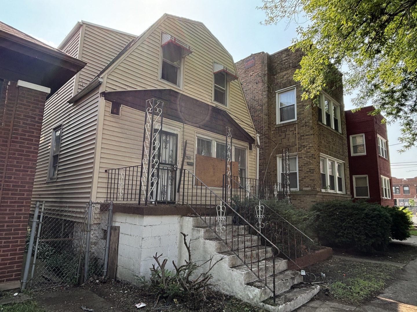 7843 South Langley Avenue Chicago IL 60619