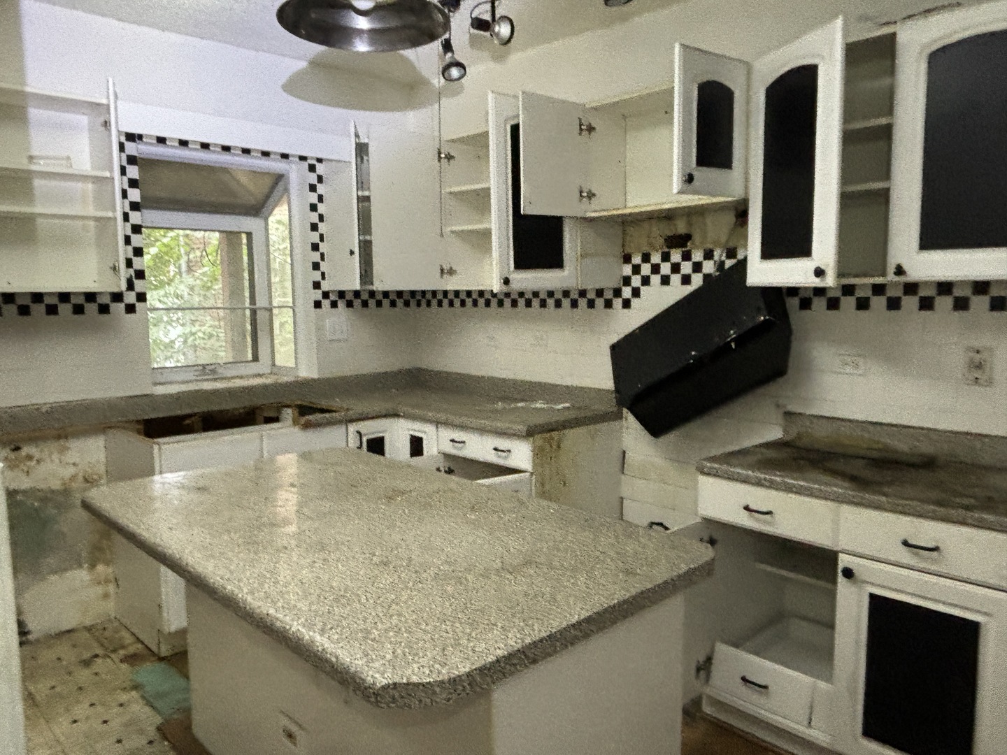 7843 South Langley Avenue Chicago IL 60619