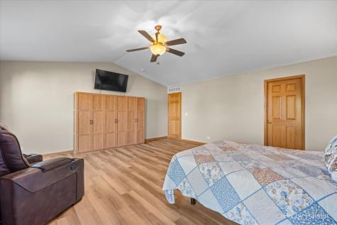 821 Glen Cove Lane Pingree Grove IL 60140