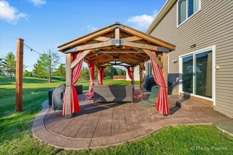 821 Glen Cove Lane Pingree Grove IL 60140