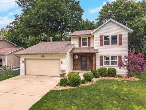 23 Palm Court Bloomington IL 61701