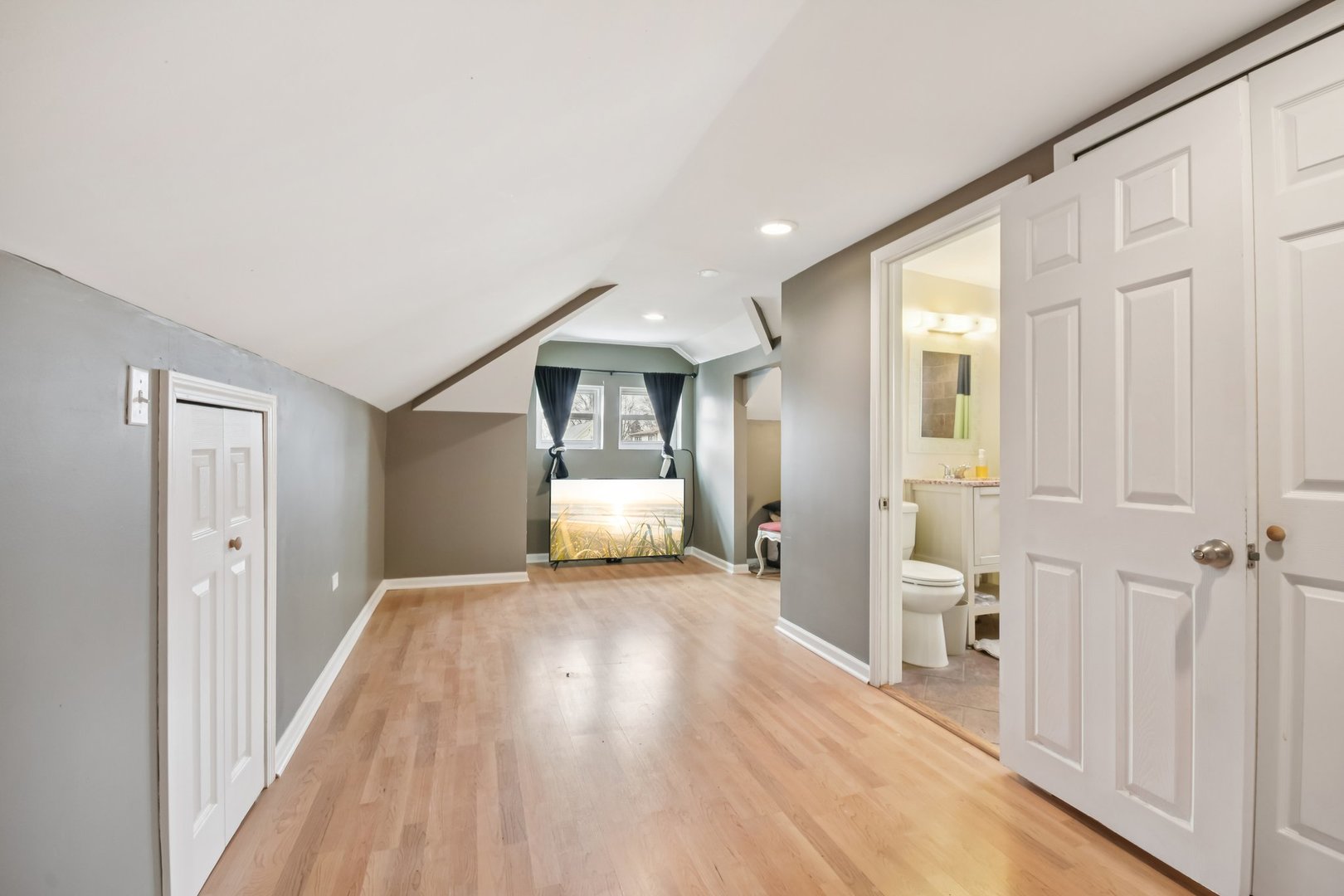2928 North Rutherford Avenue Chicago IL 60634