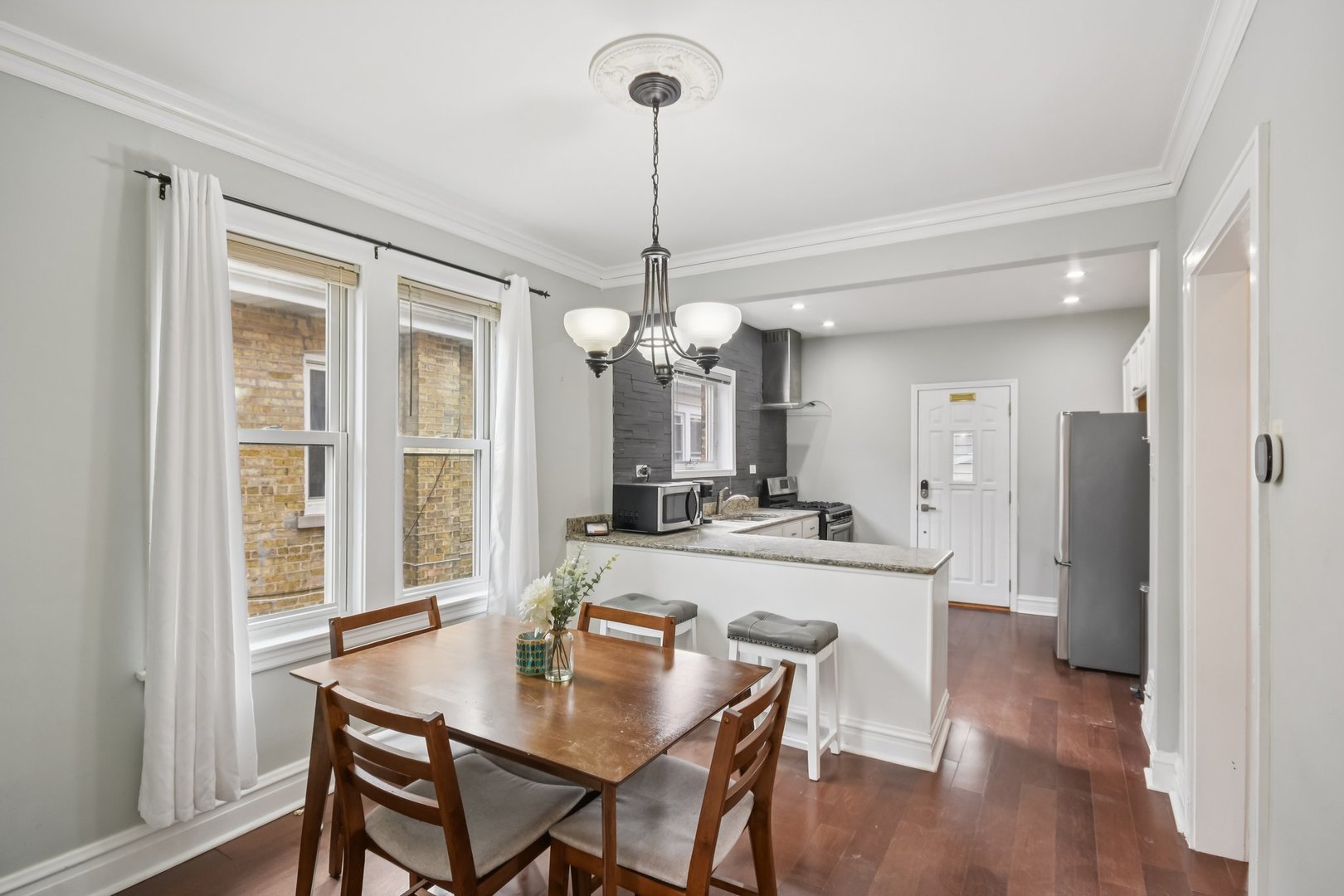 2928 North Rutherford Avenue Chicago IL 60634