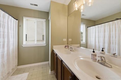 324 Alexis Street Plano IL 60545