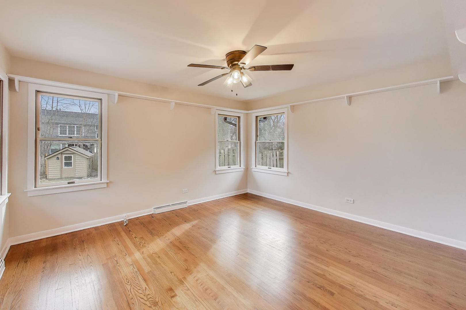 28 Muirwood Drive Glen Ellyn IL 60137