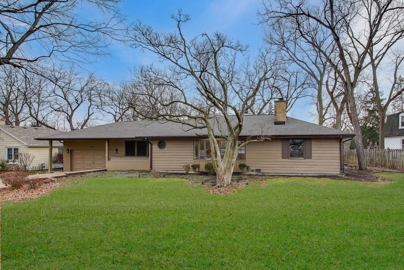 28 Muirwood Drive Glen Ellyn IL 60137