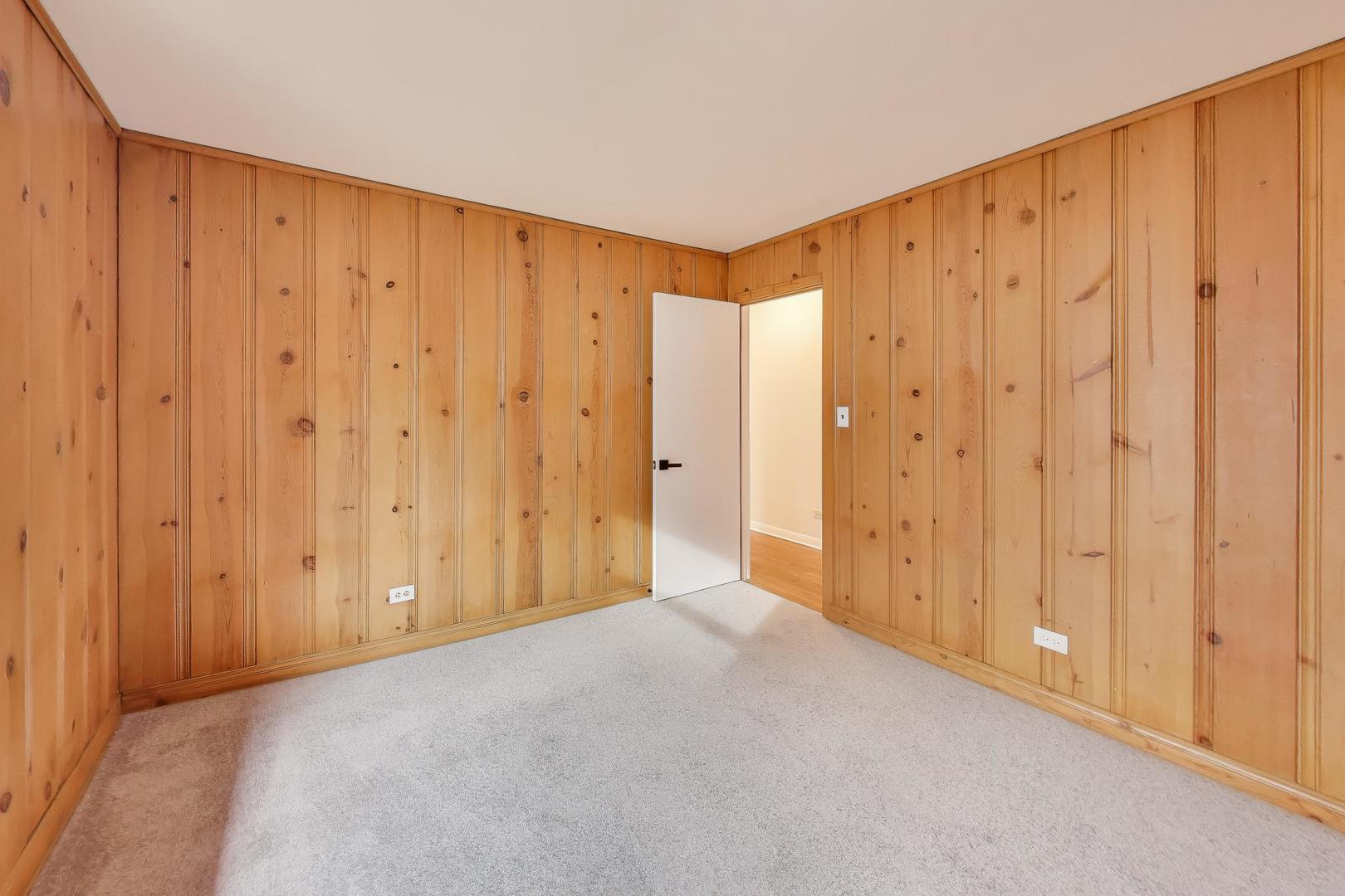 28 Muirwood Drive Glen Ellyn IL 60137