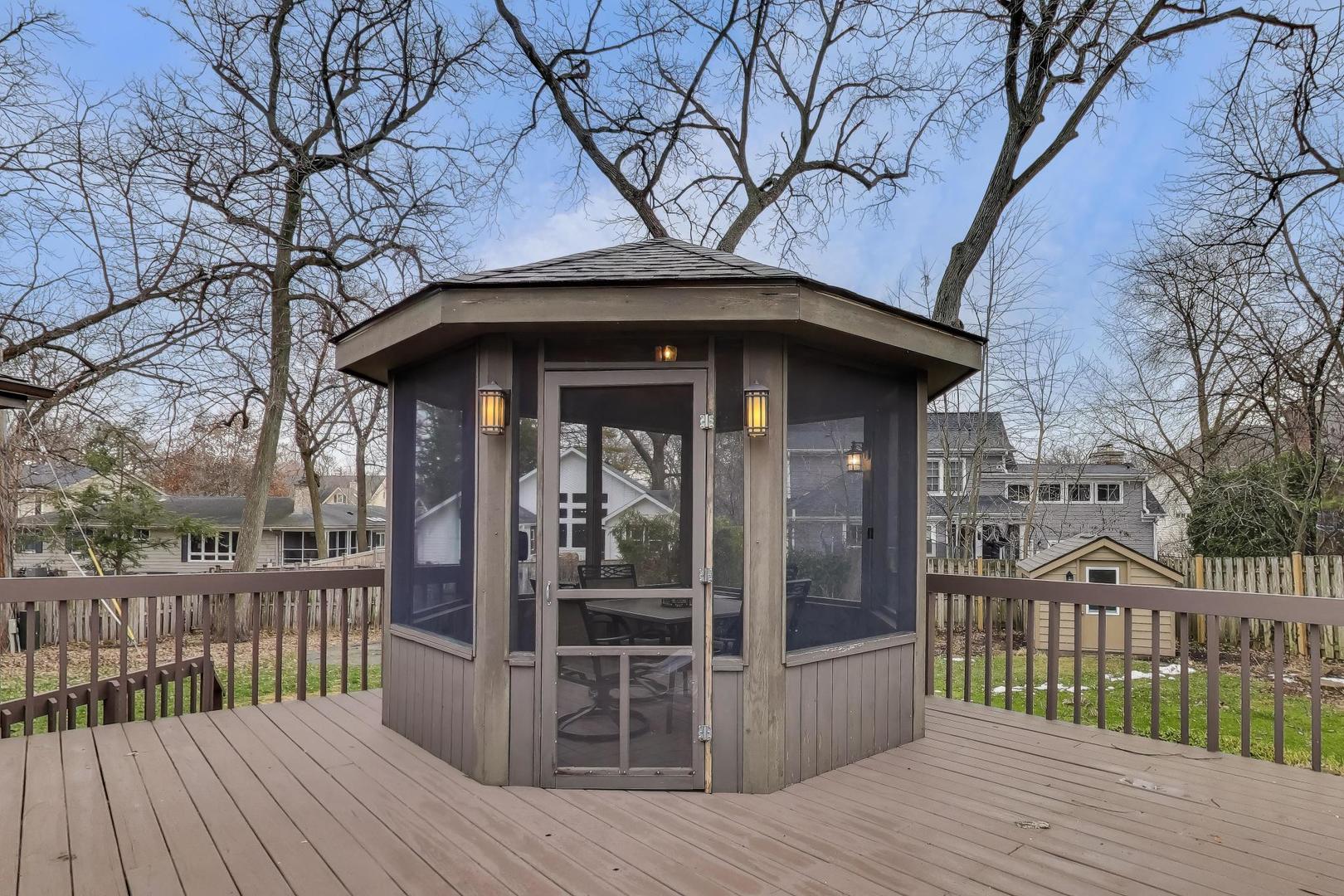 28 Muirwood Drive Glen Ellyn IL 60137