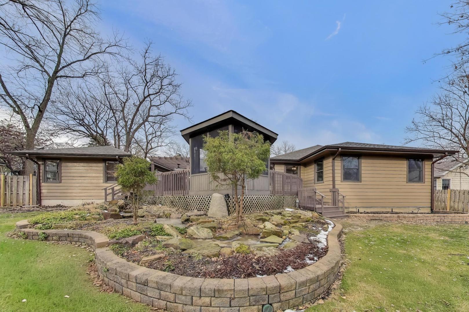 28 Muirwood Drive Glen Ellyn IL 60137