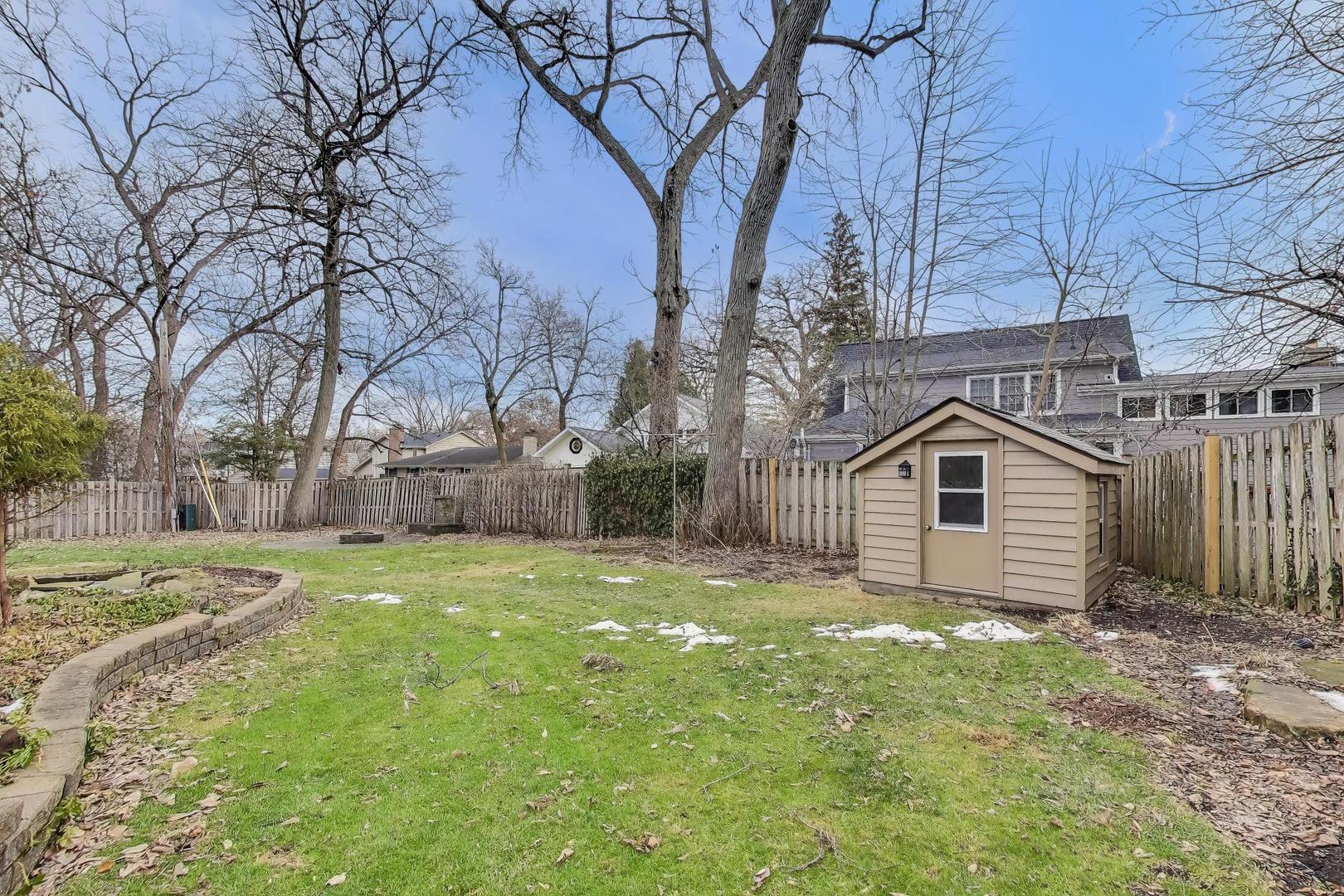 28 Muirwood Drive Glen Ellyn IL 60137