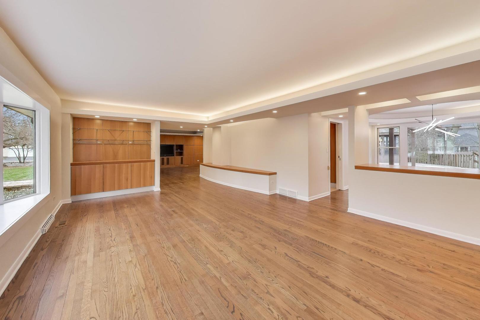 28 Muirwood Drive Glen Ellyn IL 60137