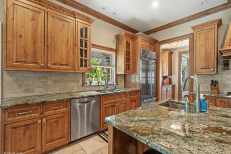 261 South Kenilworth Avenue Glen Ellyn IL 60137