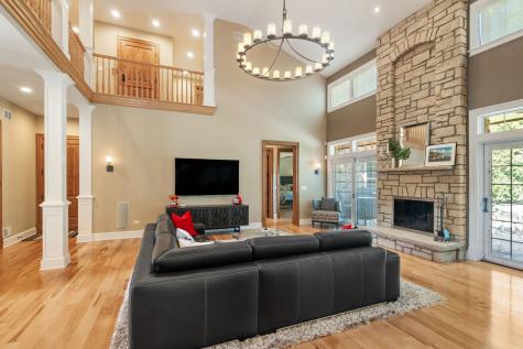261 South Kenilworth Avenue Glen Ellyn IL 60137