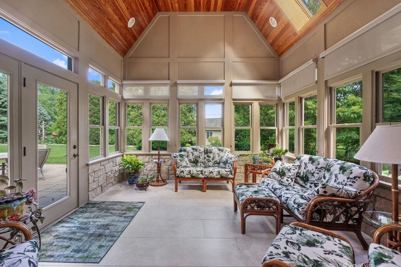 261 South Kenilworth Avenue Glen Ellyn IL 60137