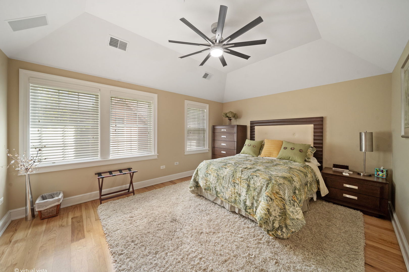 261 South Kenilworth Avenue Glen Ellyn IL 60137