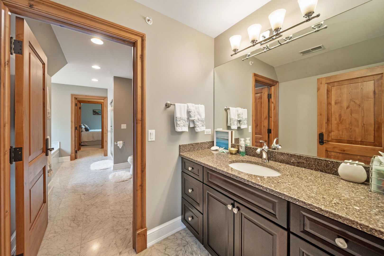 261 South Kenilworth Avenue Glen Ellyn IL 60137