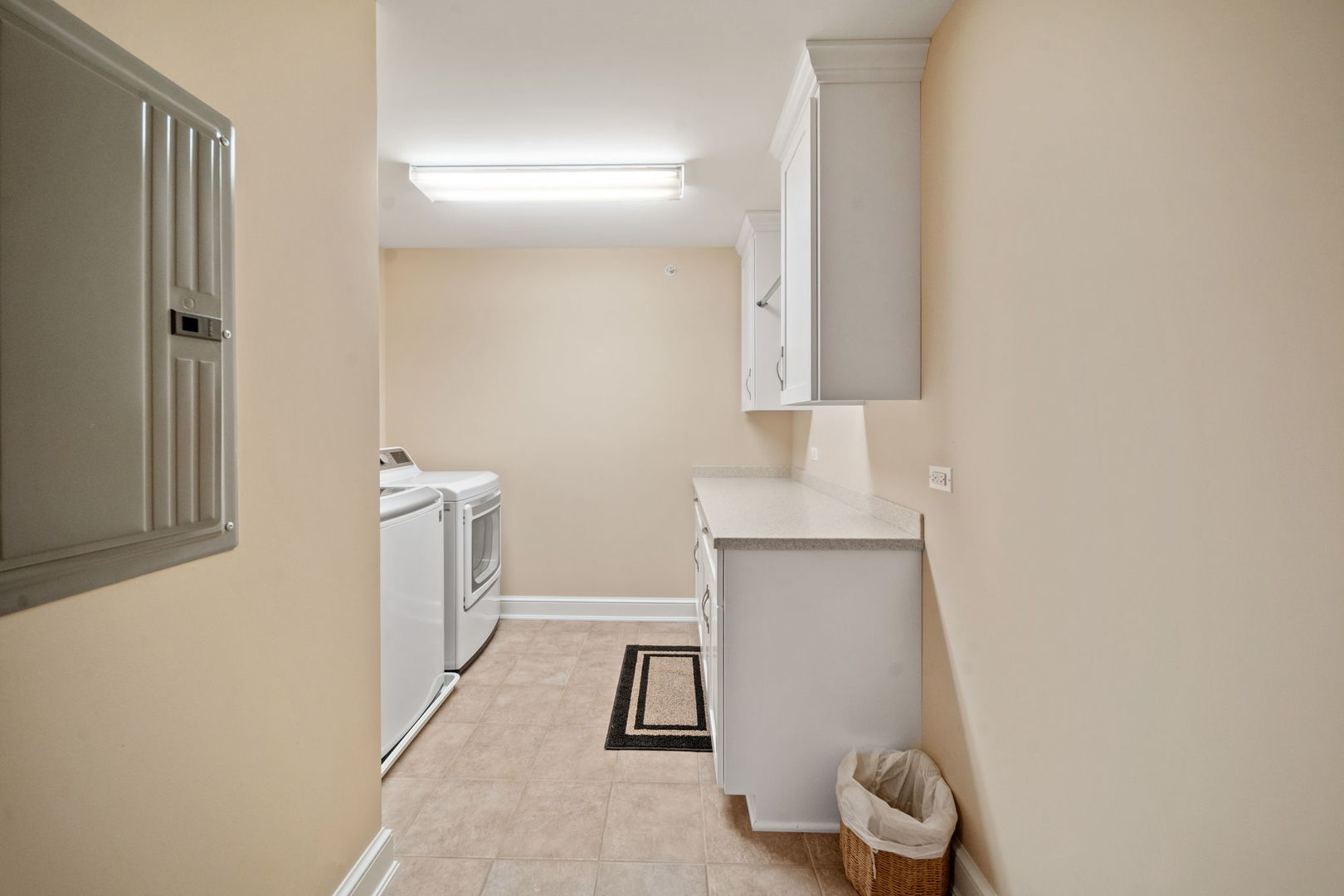 261 South Kenilworth Avenue Glen Ellyn IL 60137