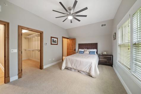 261 South Kenilworth Avenue Glen Ellyn IL 60137