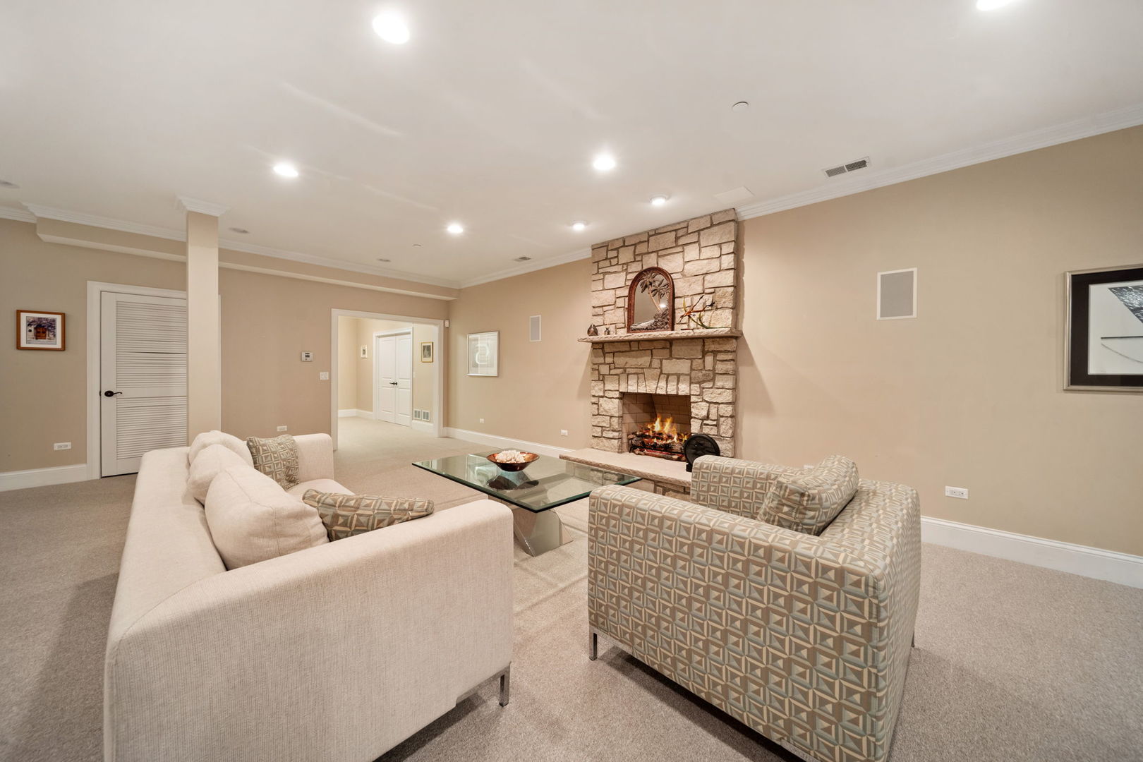 261 South Kenilworth Avenue Glen Ellyn IL 60137