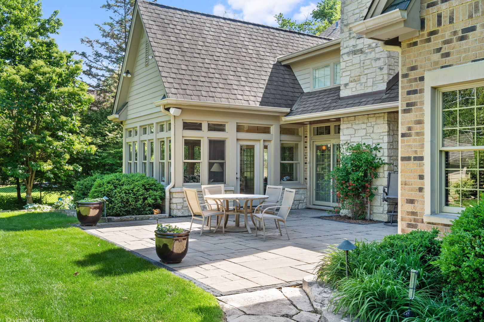 261 South Kenilworth Avenue Glen Ellyn IL 60137