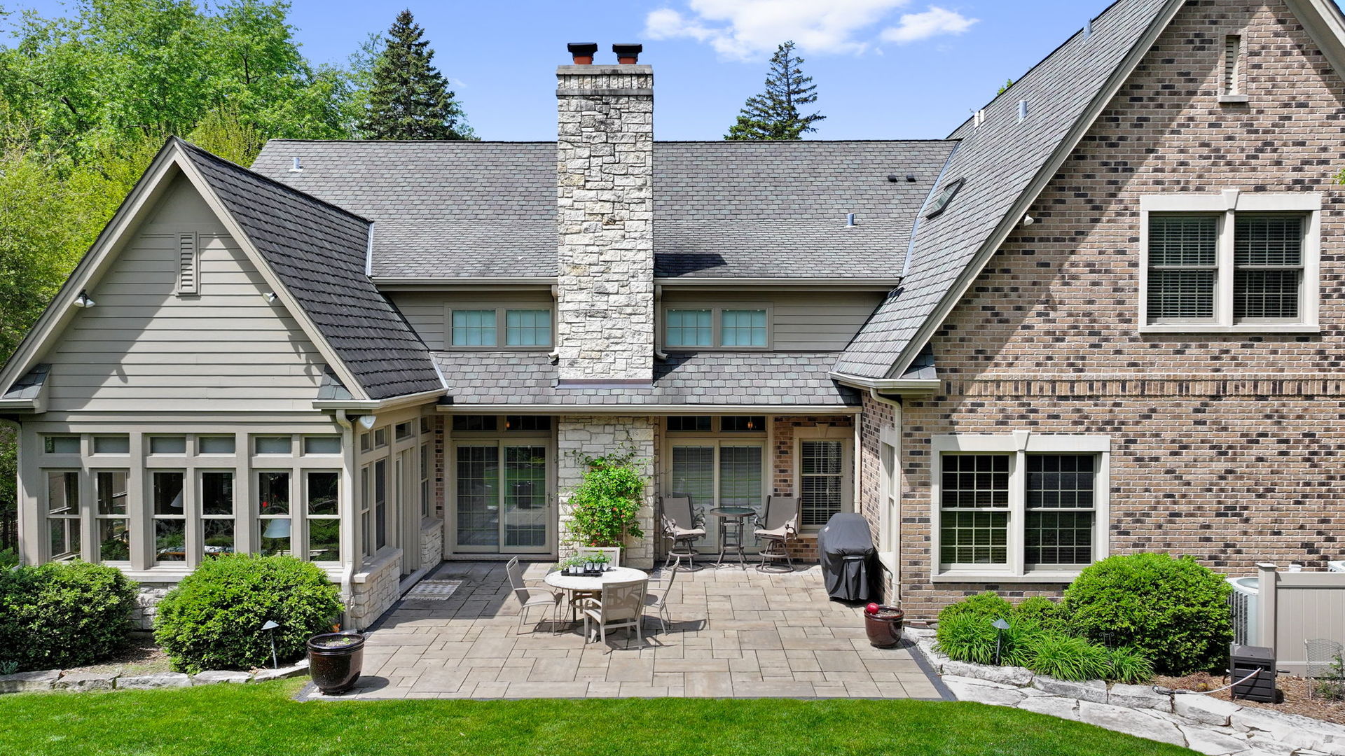 261 South Kenilworth Avenue Glen Ellyn IL 60137
