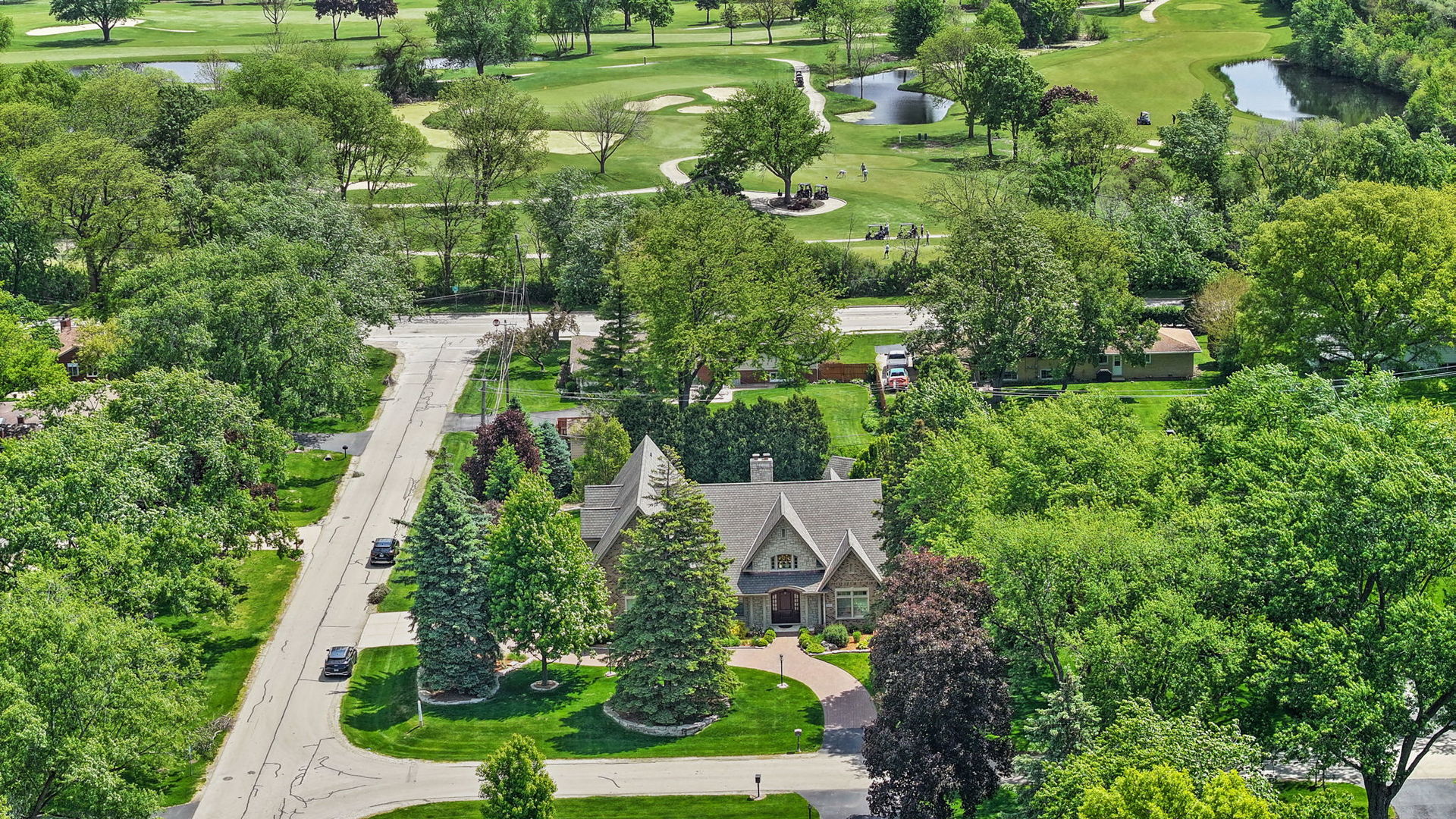 261 South Kenilworth Avenue Glen Ellyn IL 60137