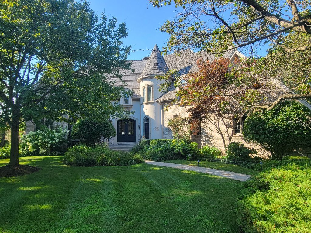648 Long Cove Court Riverwoods IL 60015