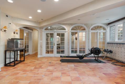 648 Long Cove Court Riverwoods IL 60015