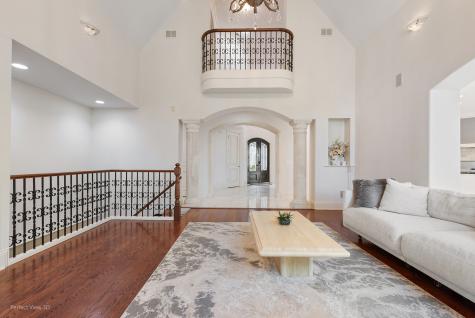 648 Long Cove Court Riverwoods IL 60015