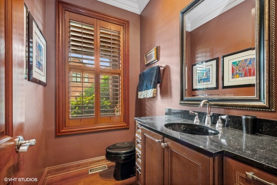 1232 West 34th Street Chicago IL 60608