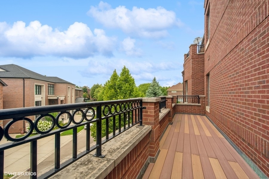1232 West 34th Street Chicago IL 60608