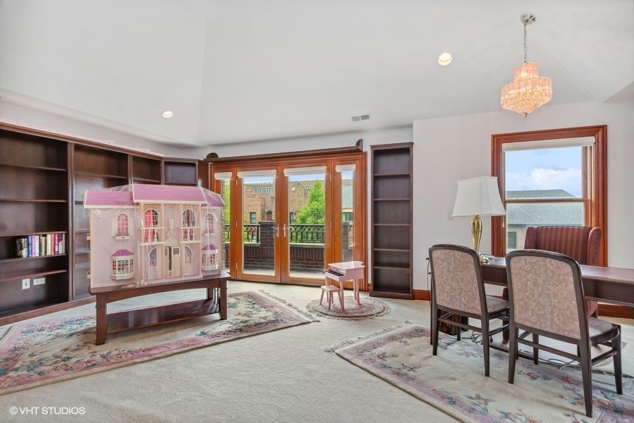 1232 West 34th Street Chicago IL 60608